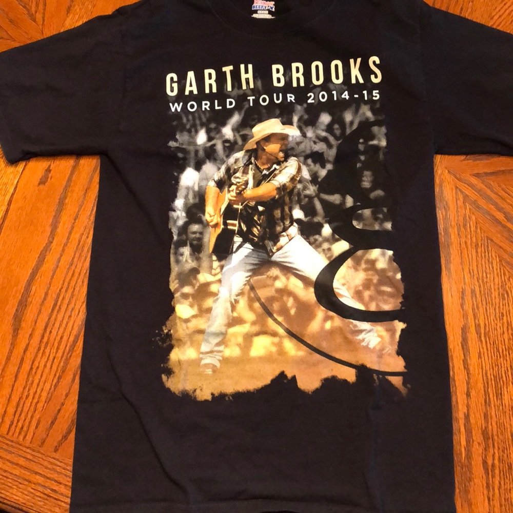 Garth Brooks Concert Tee Shirt